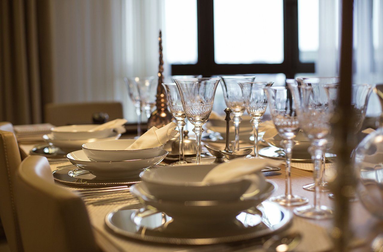 Winter Hosting Tips to Make The Season More Festive