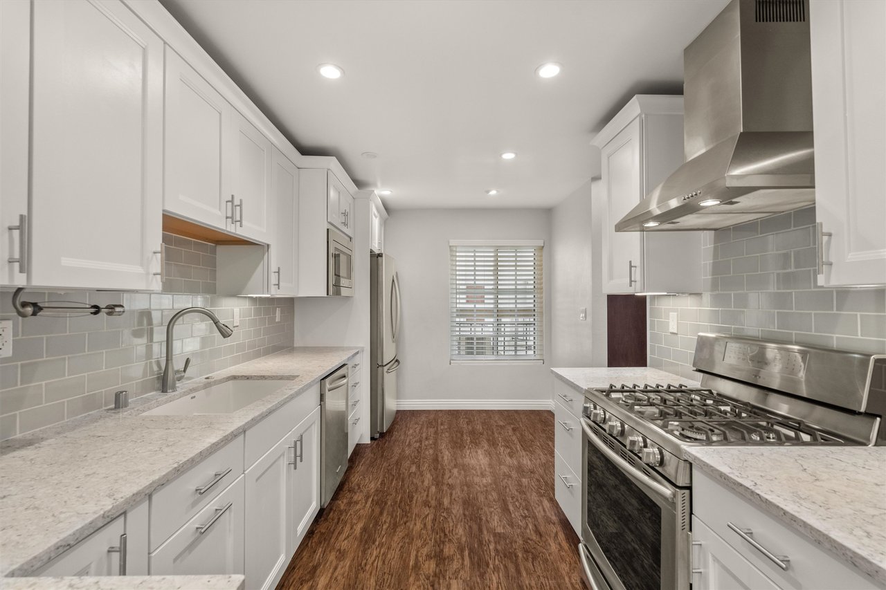 12321 Ocean Park Blvd #14