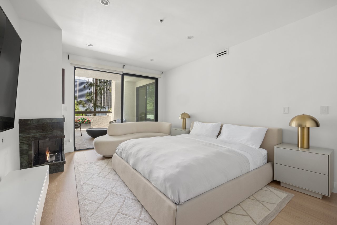 2122 Century Park Ln Unit: 109