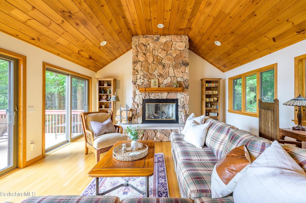 118 Blythewood Dr