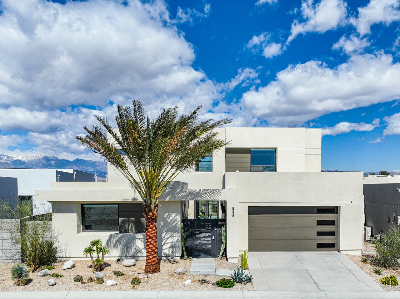 548 Palladium  -Palm Springs