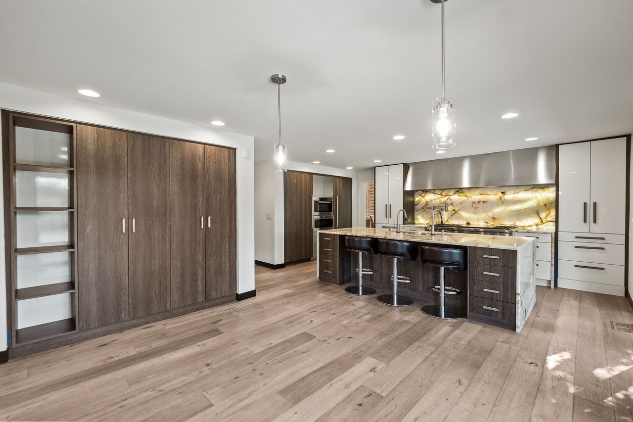 260 Woodwind Dr, Bloomfield Hills