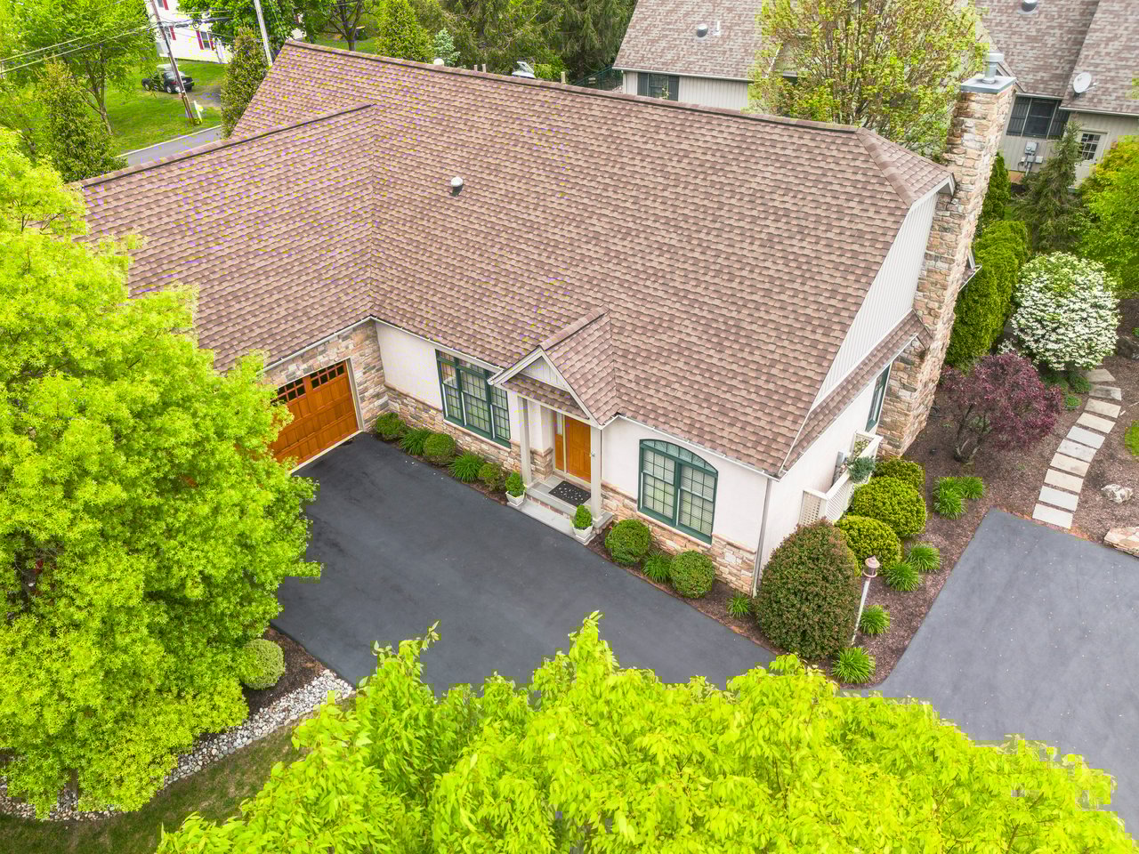 5799 Sabrina Circle