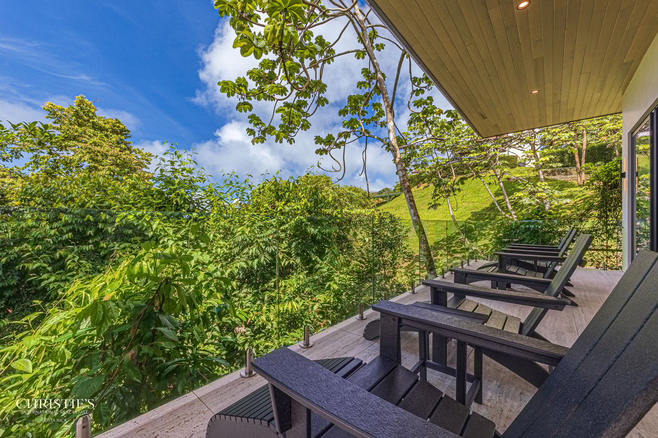 Luxury Estate in Escaleras — 5.5 Acres Majesty of Incredible Ocean Views 