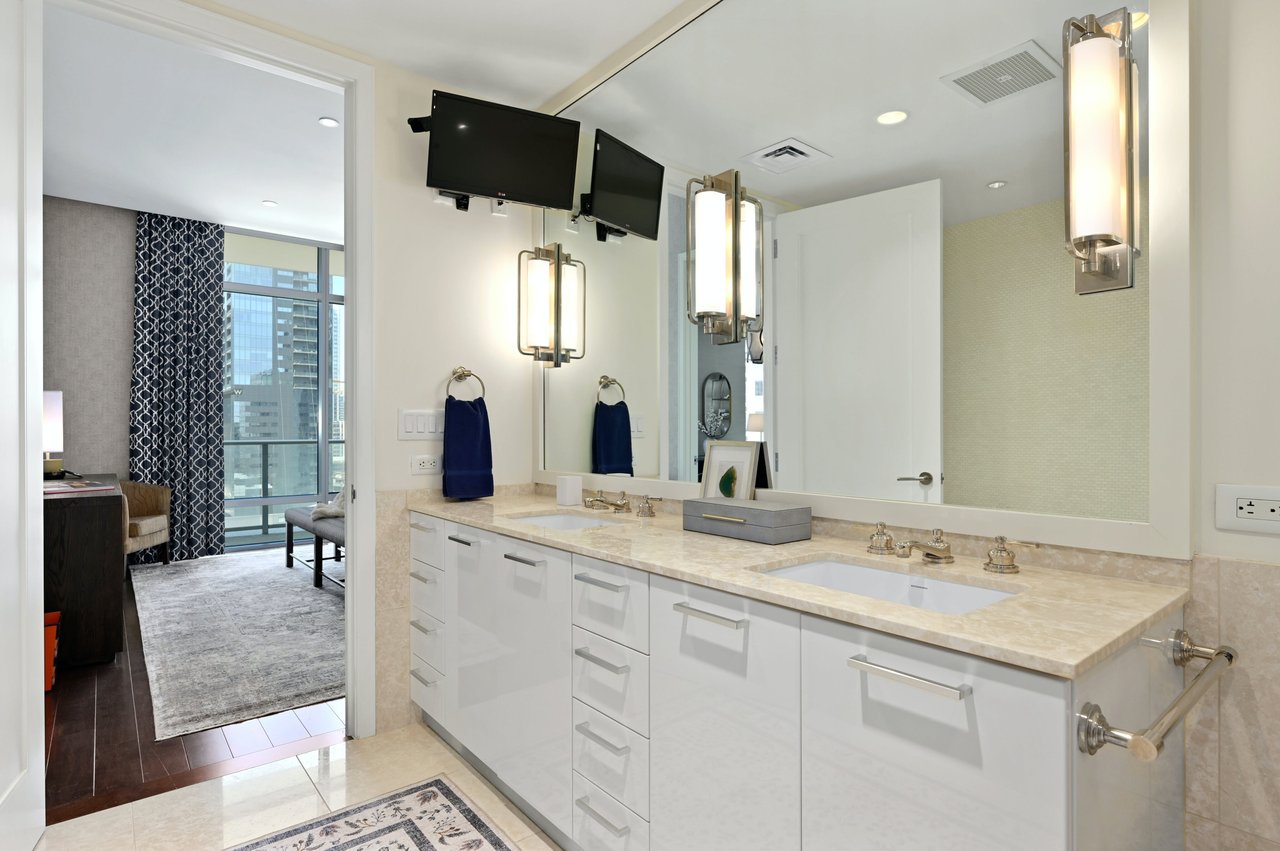 200 Congress Ave Unit 15A