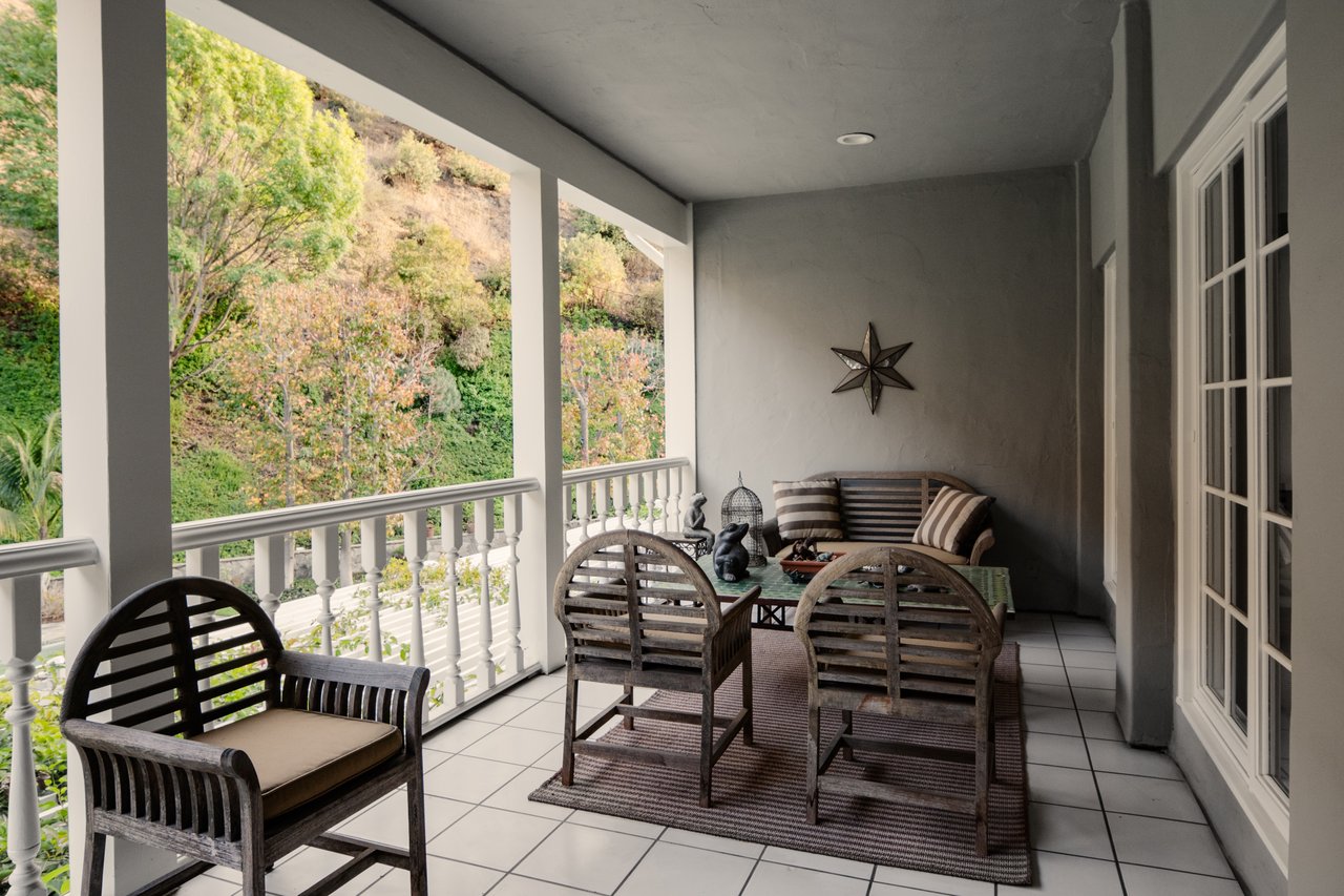 1420 Moraga Dr