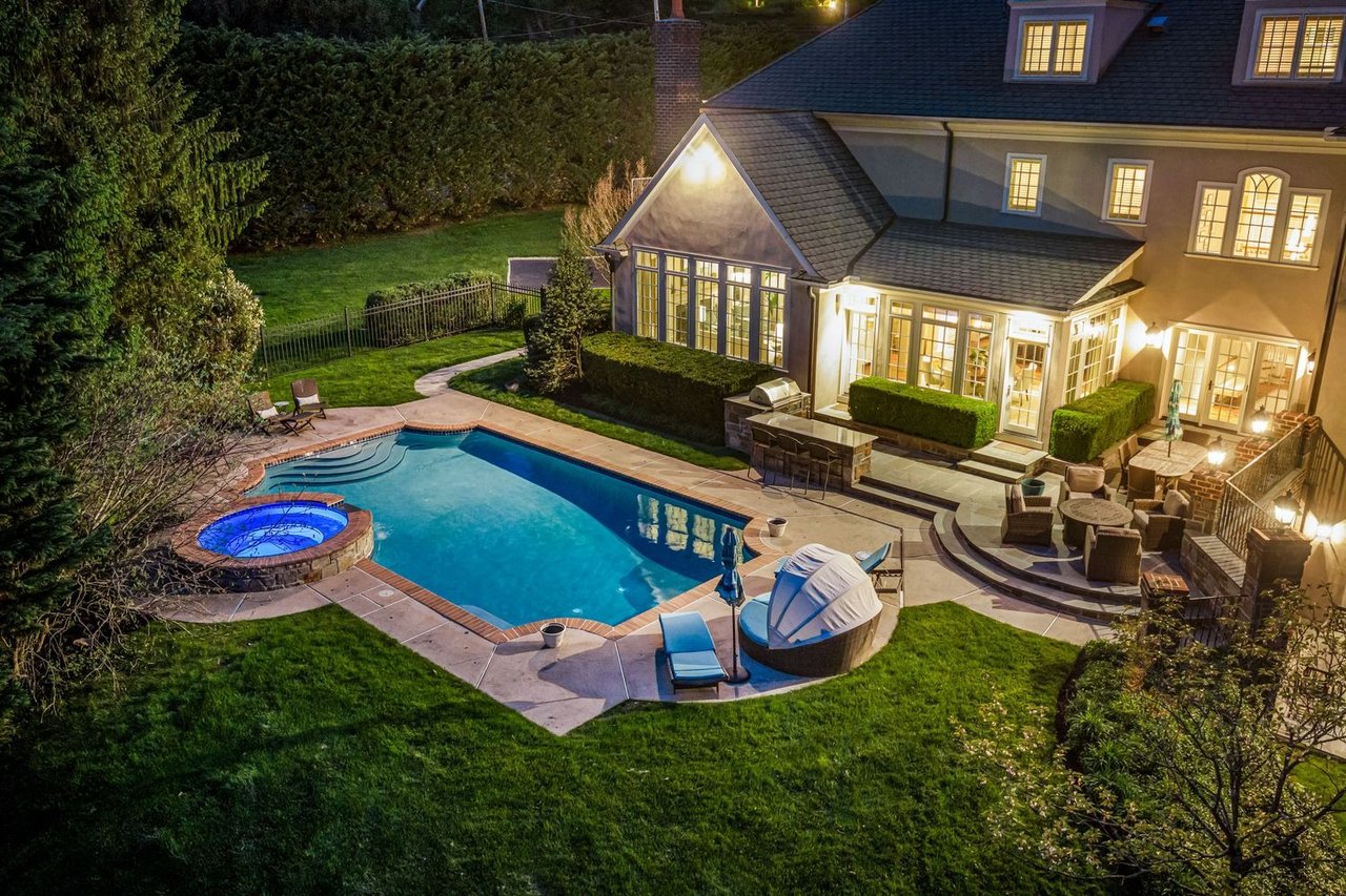775 Parkes Run Ln