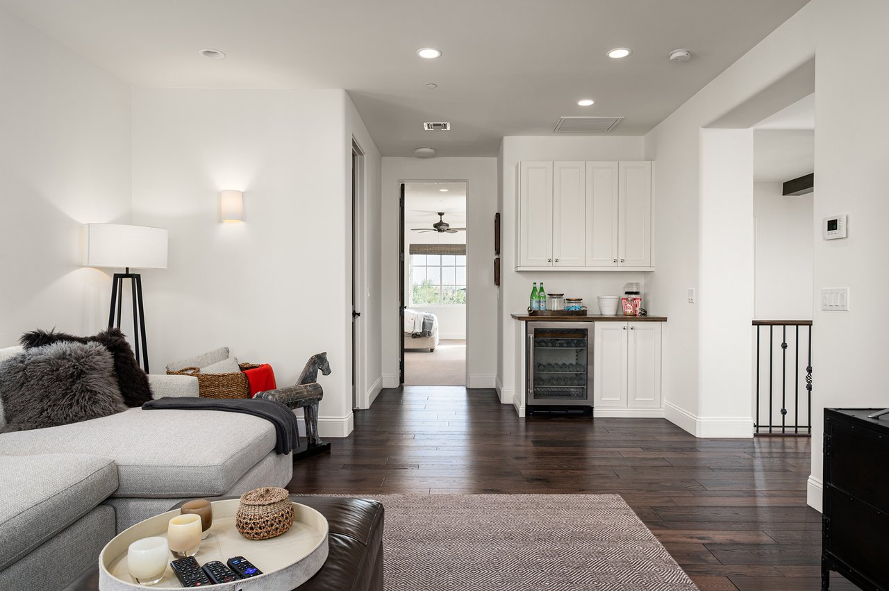 9483 E ROCKWOOD Drive