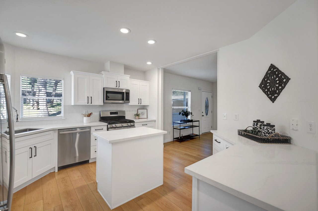 8651 Foothill Boulevard 42