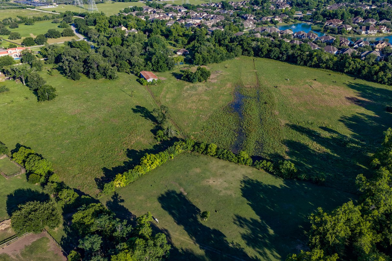 Private Listing: 27.65 Acres in Sugar Land b/w Riverstone & Sweetwater