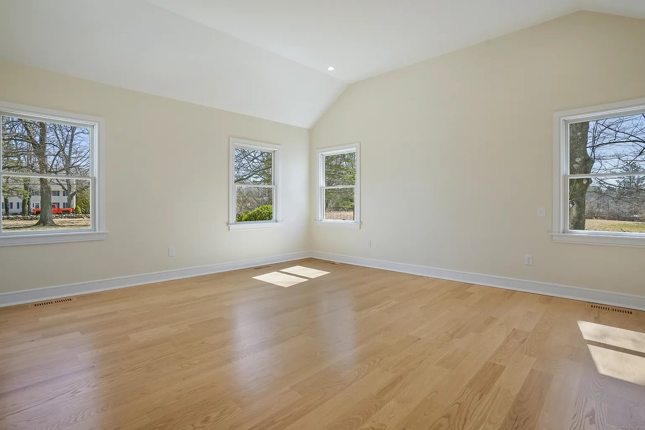 160 Old Hawleyville Rd