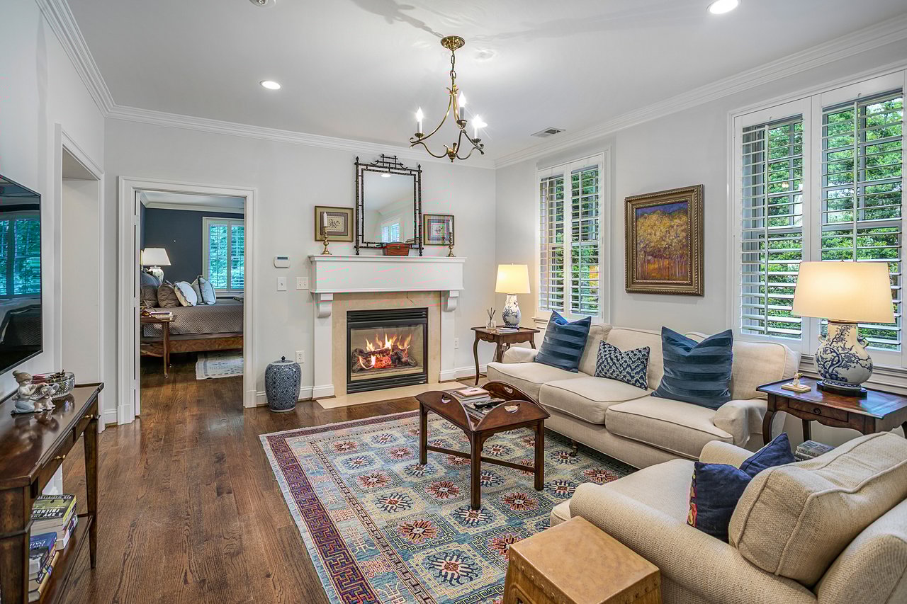 5025 Linnean Ave NW, Washington, DC 20008