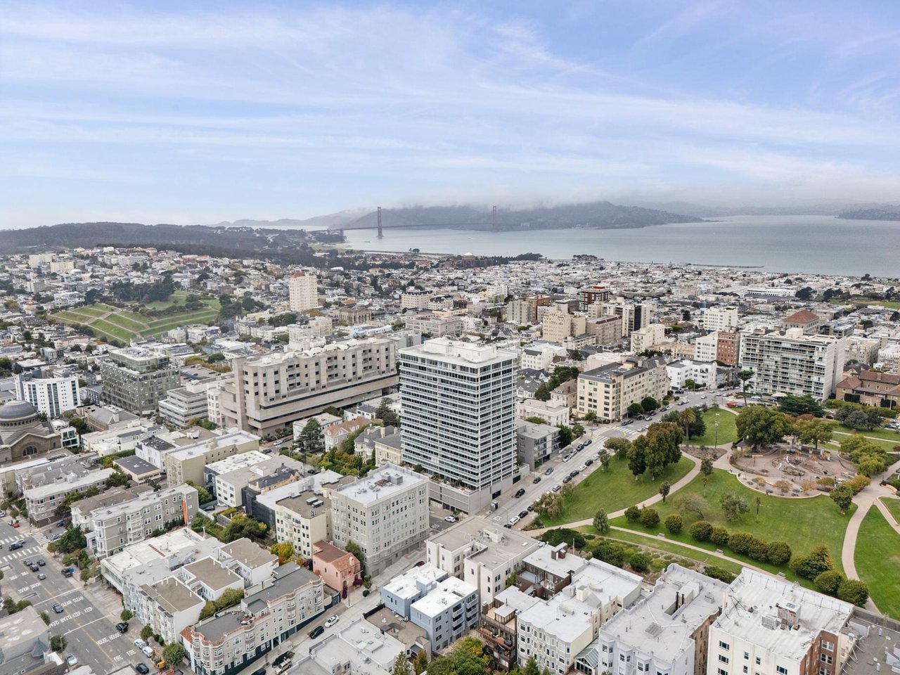 2040 Laguna