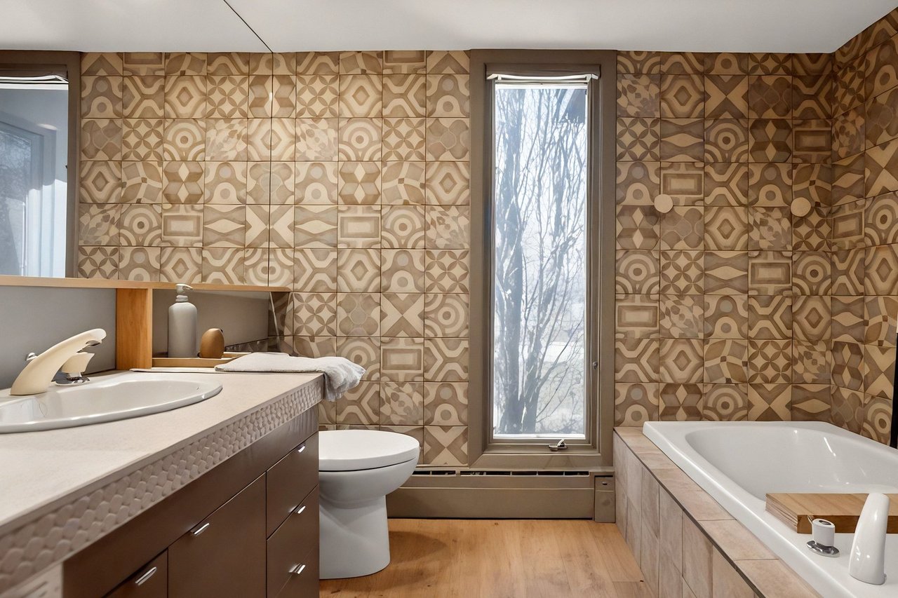 Inspiring MCM Residence