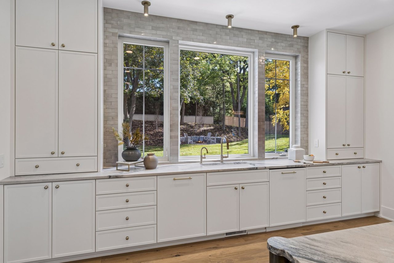 4909 Rolling Green Pkwy, Edina