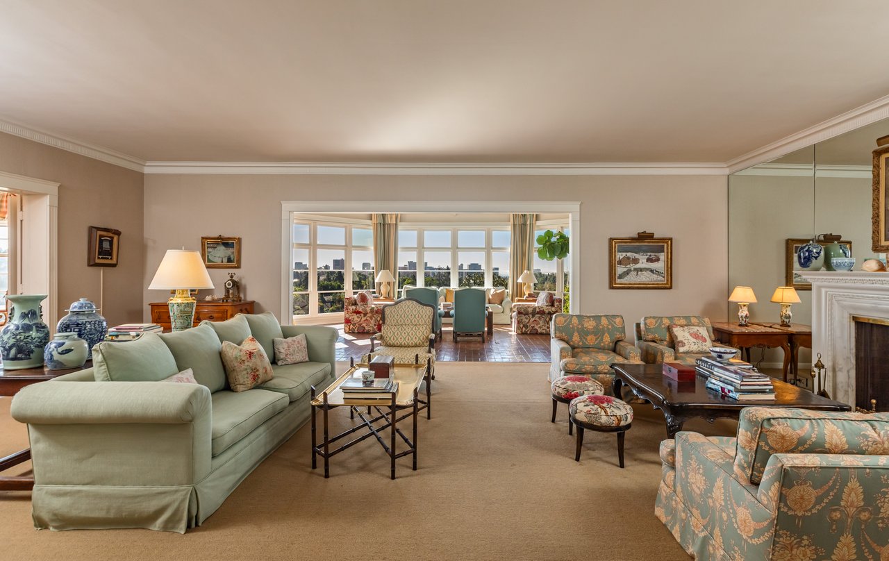 551 Perugia Way, Bel Air