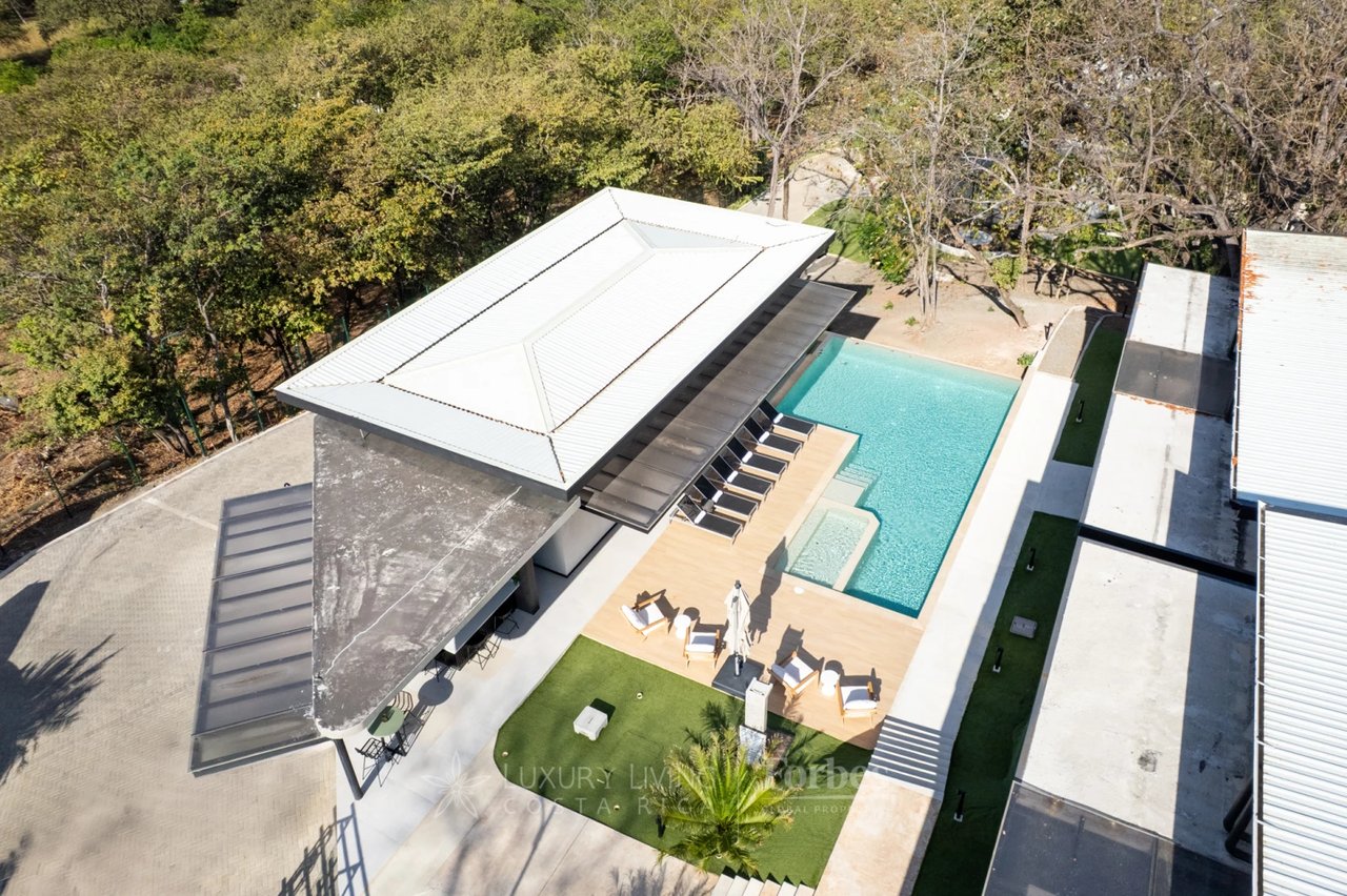 20882 - Epic Tamarindo - Exclusive investment of 12 villas with 18 suites