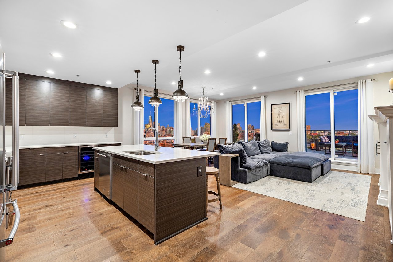 502 PALISADE AVE Unit: PH601