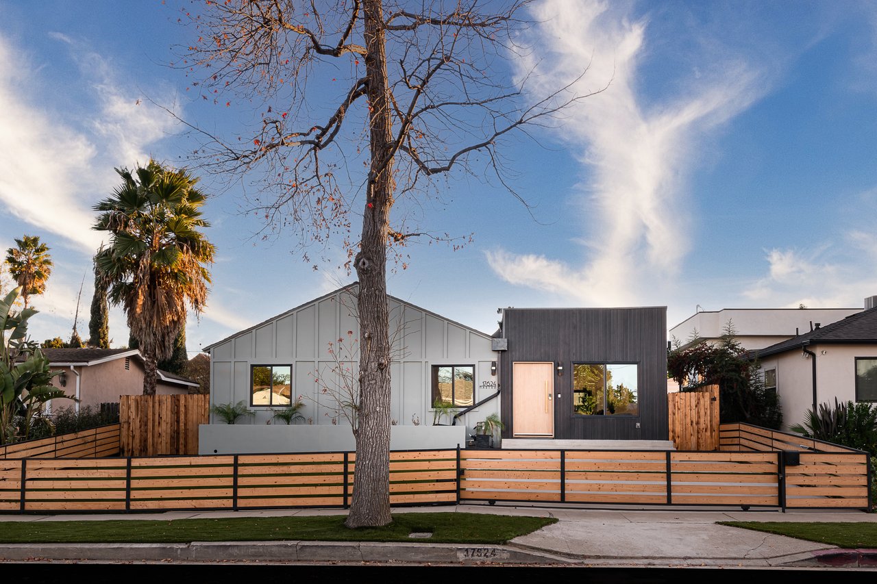 17624 Martha St