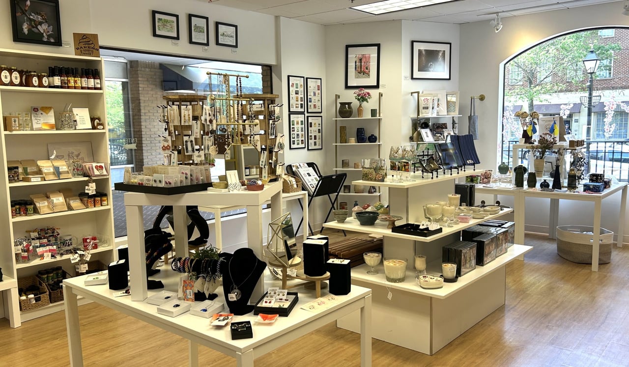 A Creative Spring Market Made Just for Mother’s Day