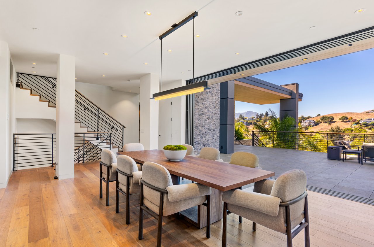 Modern Luxury - Completed in 2020