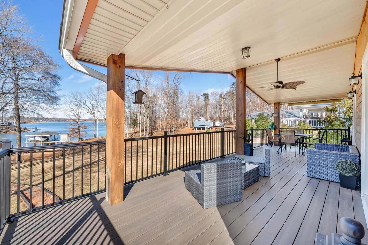 1111 Jefferson Dock RD