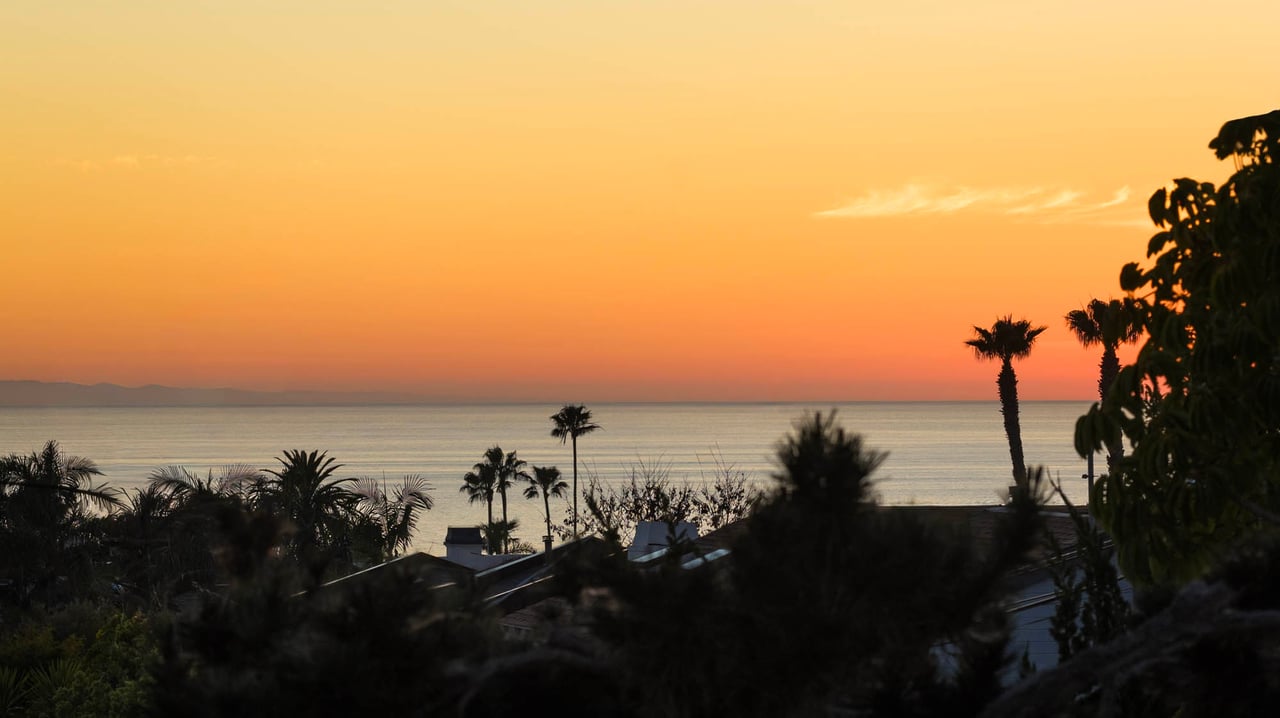 212 W Avenida Valencia