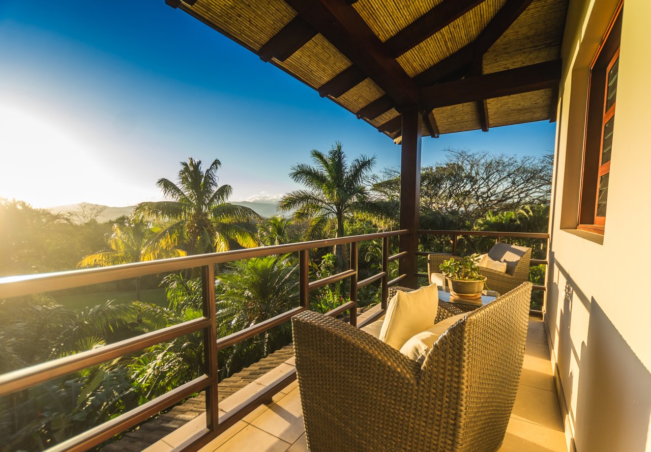 Luxuary Multi-Family Mansion