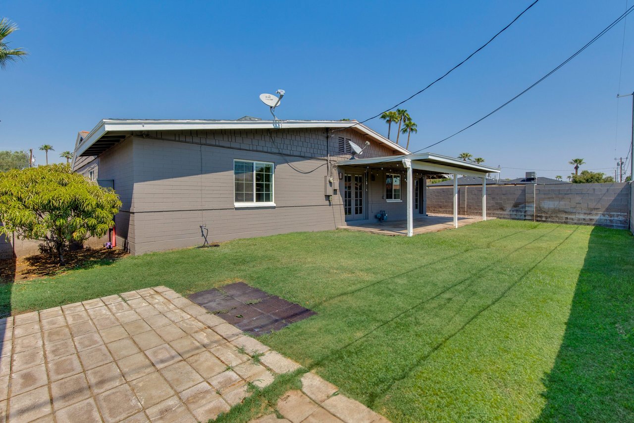 821 E Cavalier Dr.