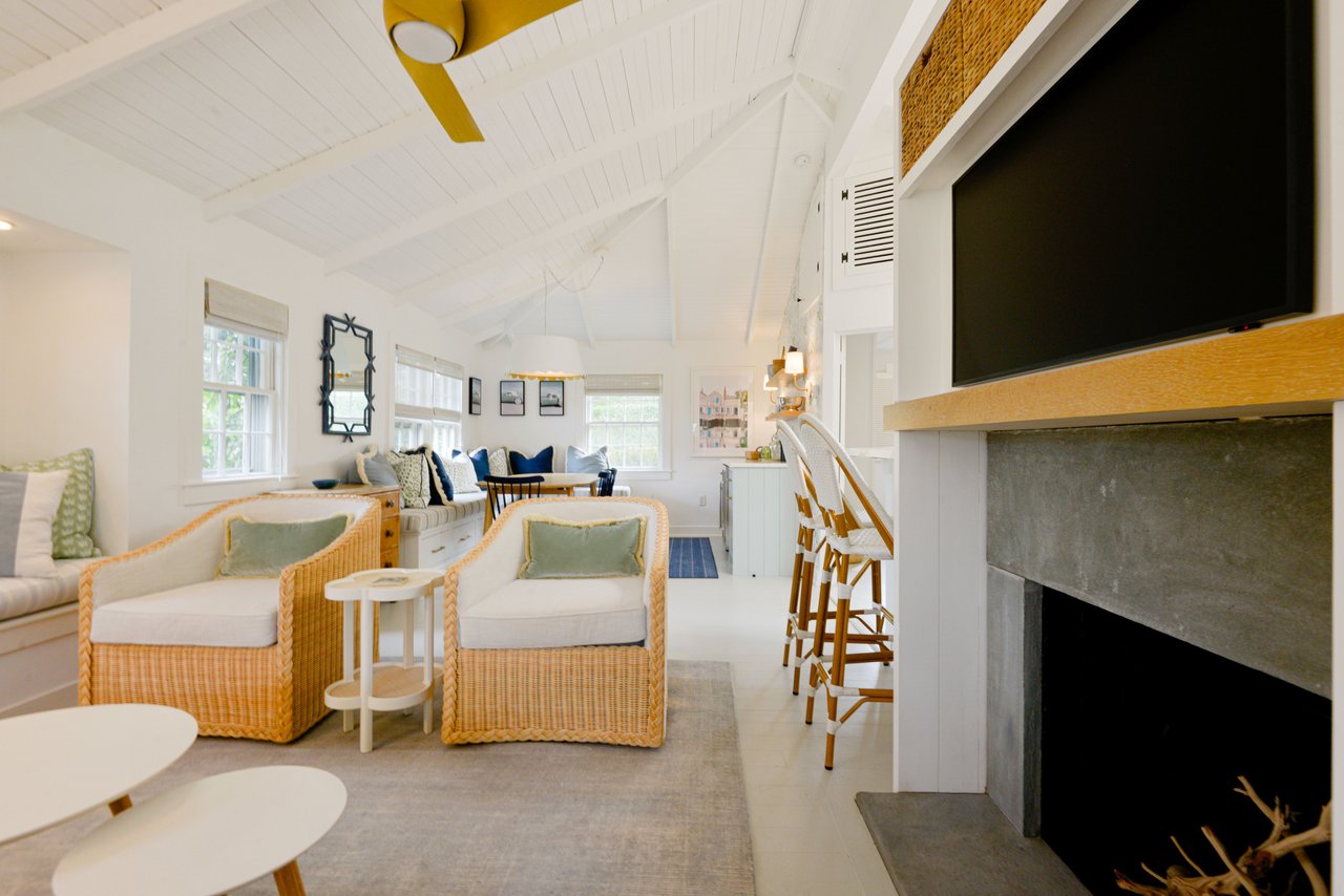 18 West Sankaty Road