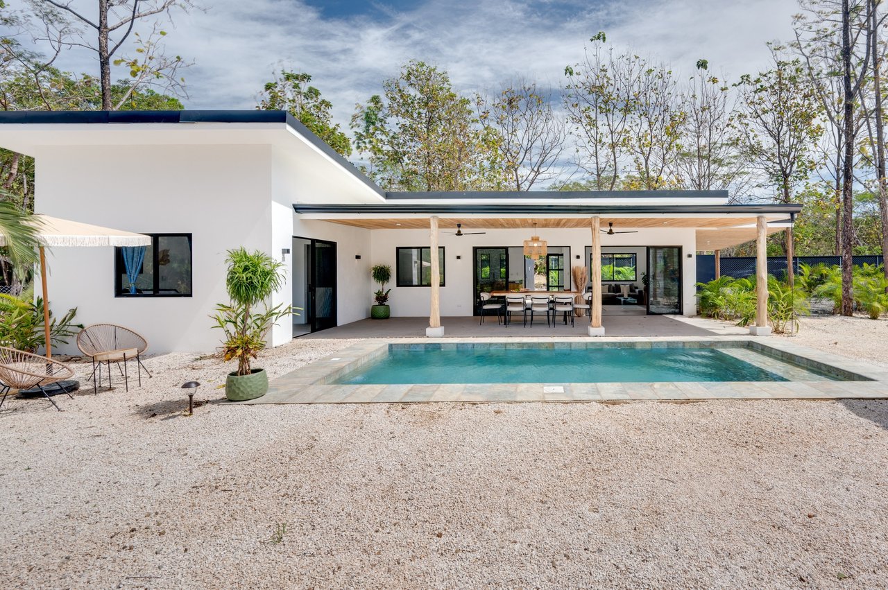 Casa Primos | Modern 3-Bedroom Home in Villareal with Pool, Terrace, and Prime Beach Access