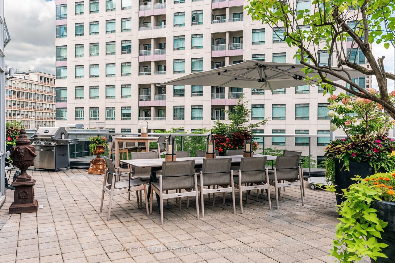 PERFECT SUITE IN YORKVILLE