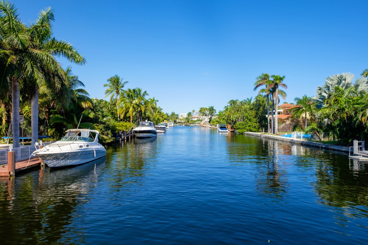 Little Hickory Shores