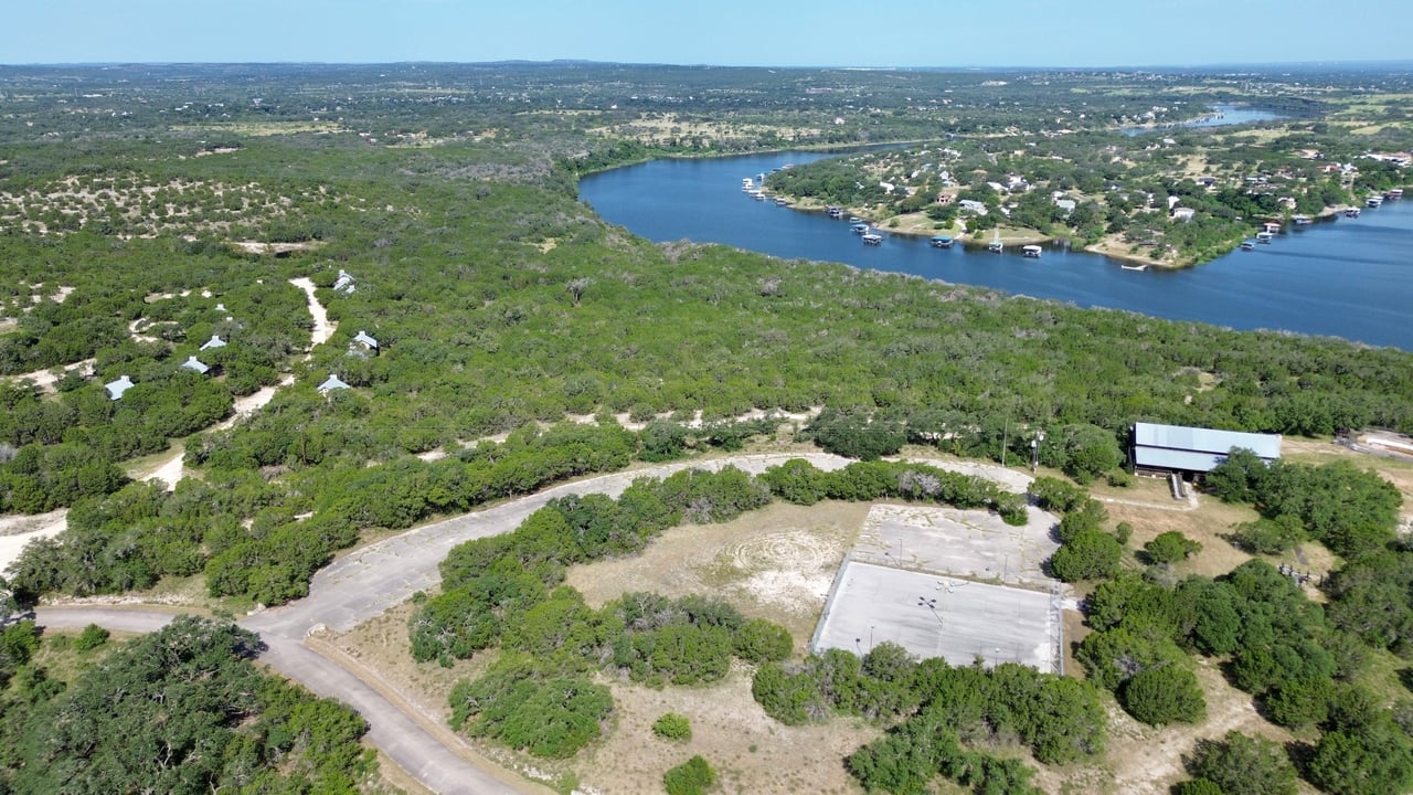 1300 Pace Bend Road North