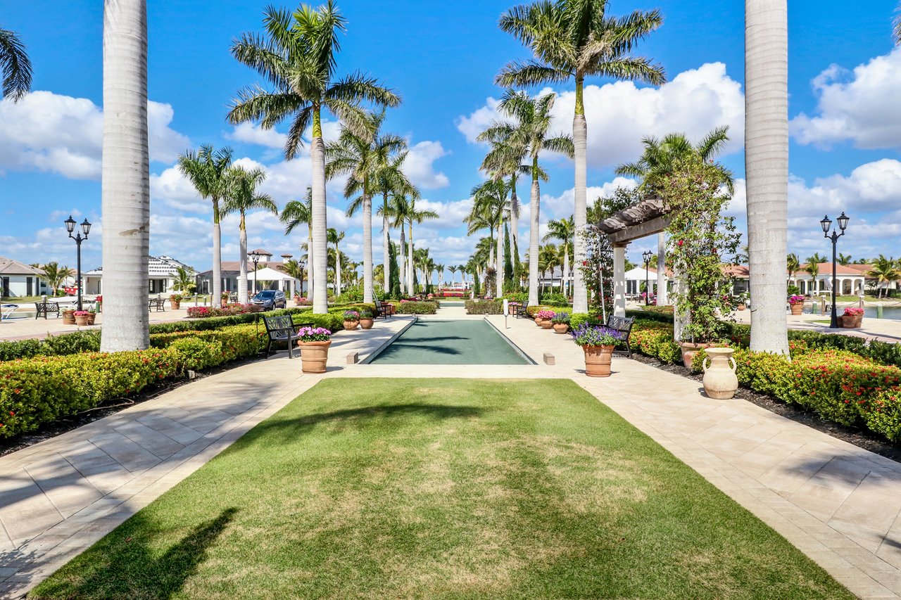 Miromar Lakes Beach & Golf Club - San Marino