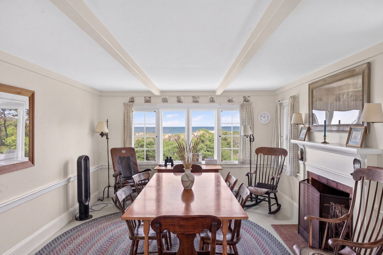 Spectacular Beachfront in East Dennis