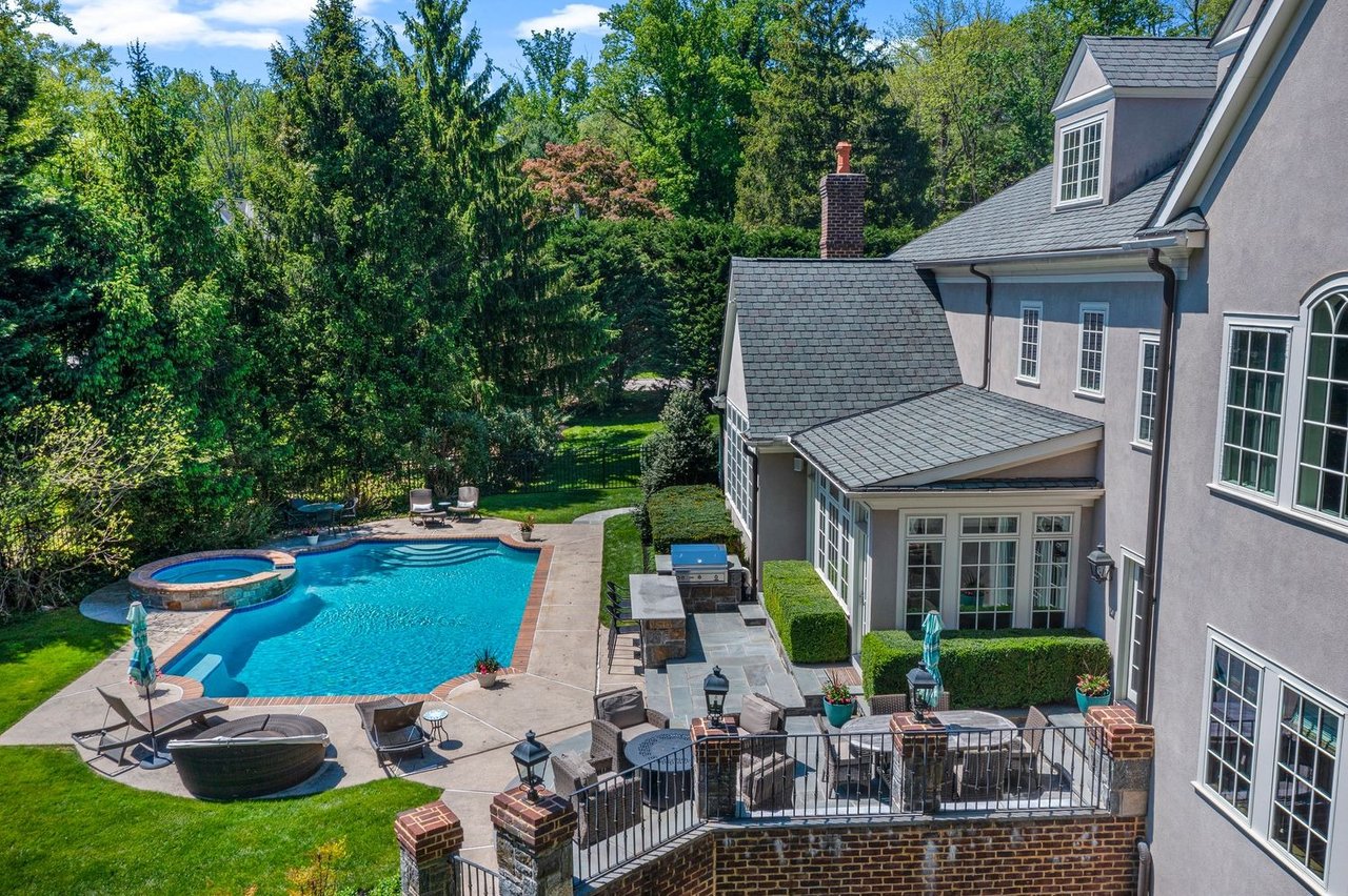 775 Parkes Run Ln