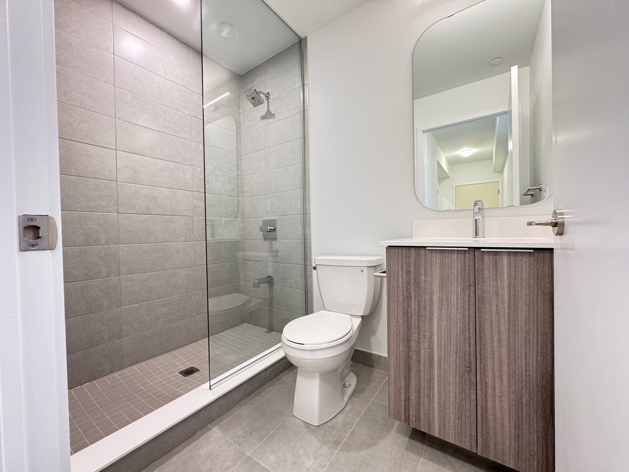 15 Richardson Street Unit: 418