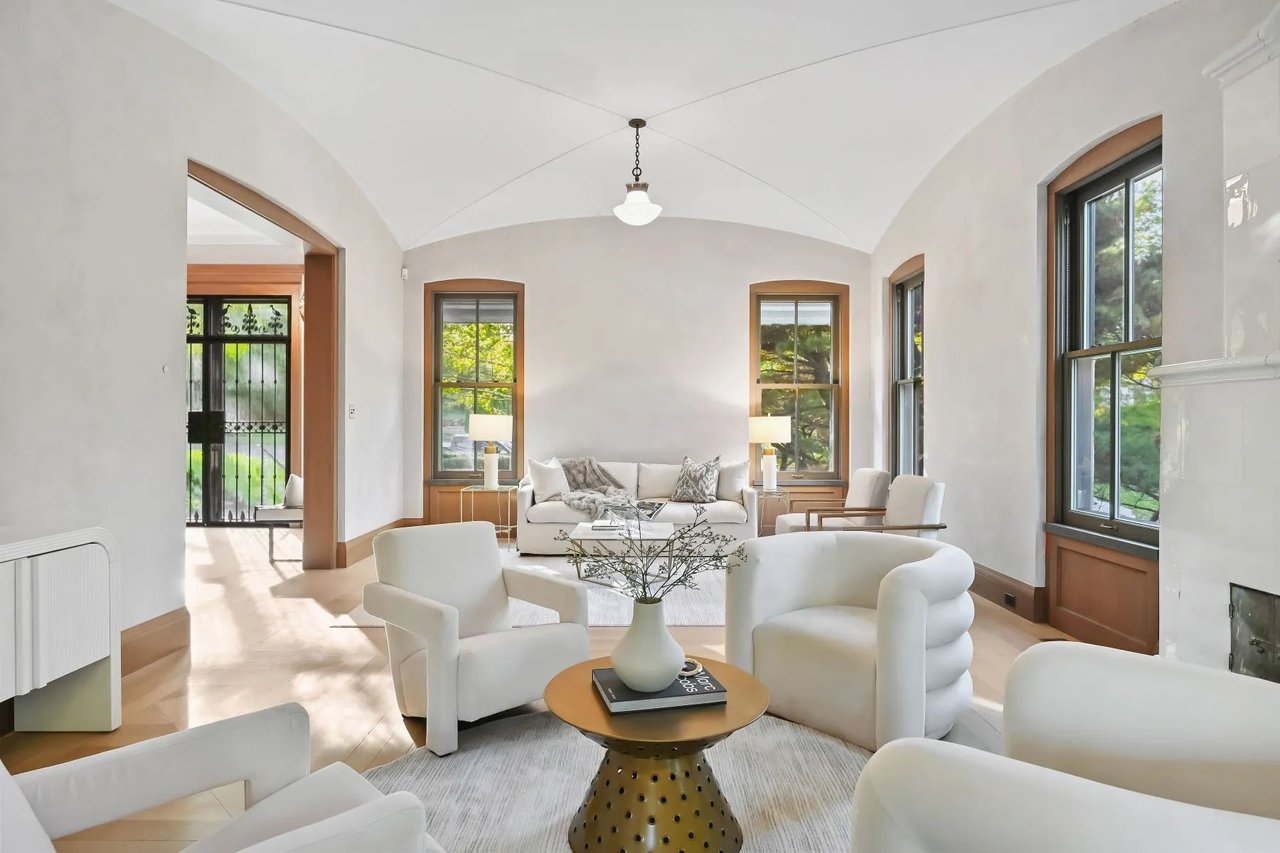 How to Stage Your Home Like a Pro: Maximizing Your Profits & Home's Appeal