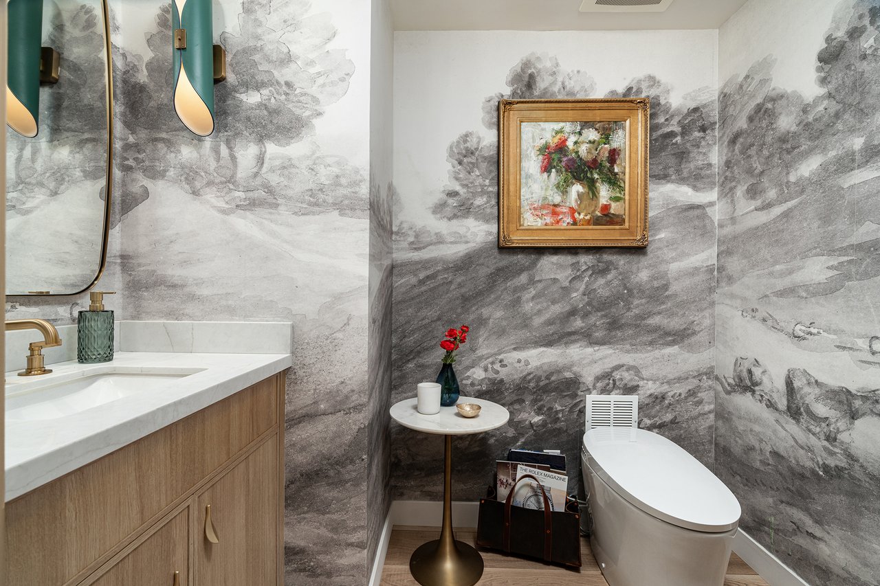 6803 E MAIN Street, 5511