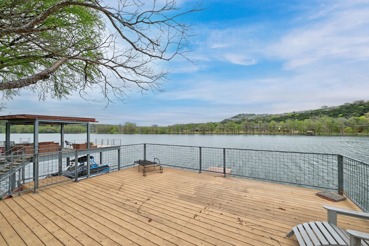 Westlake Waterfront Bungalow