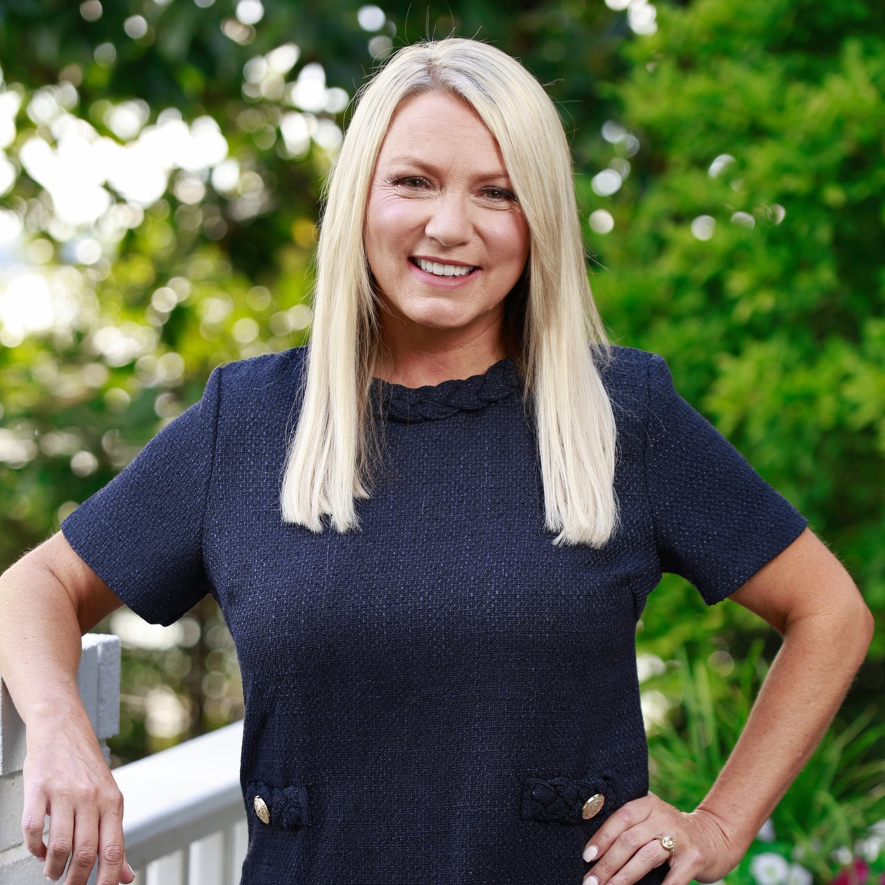 Gayle  Jackson