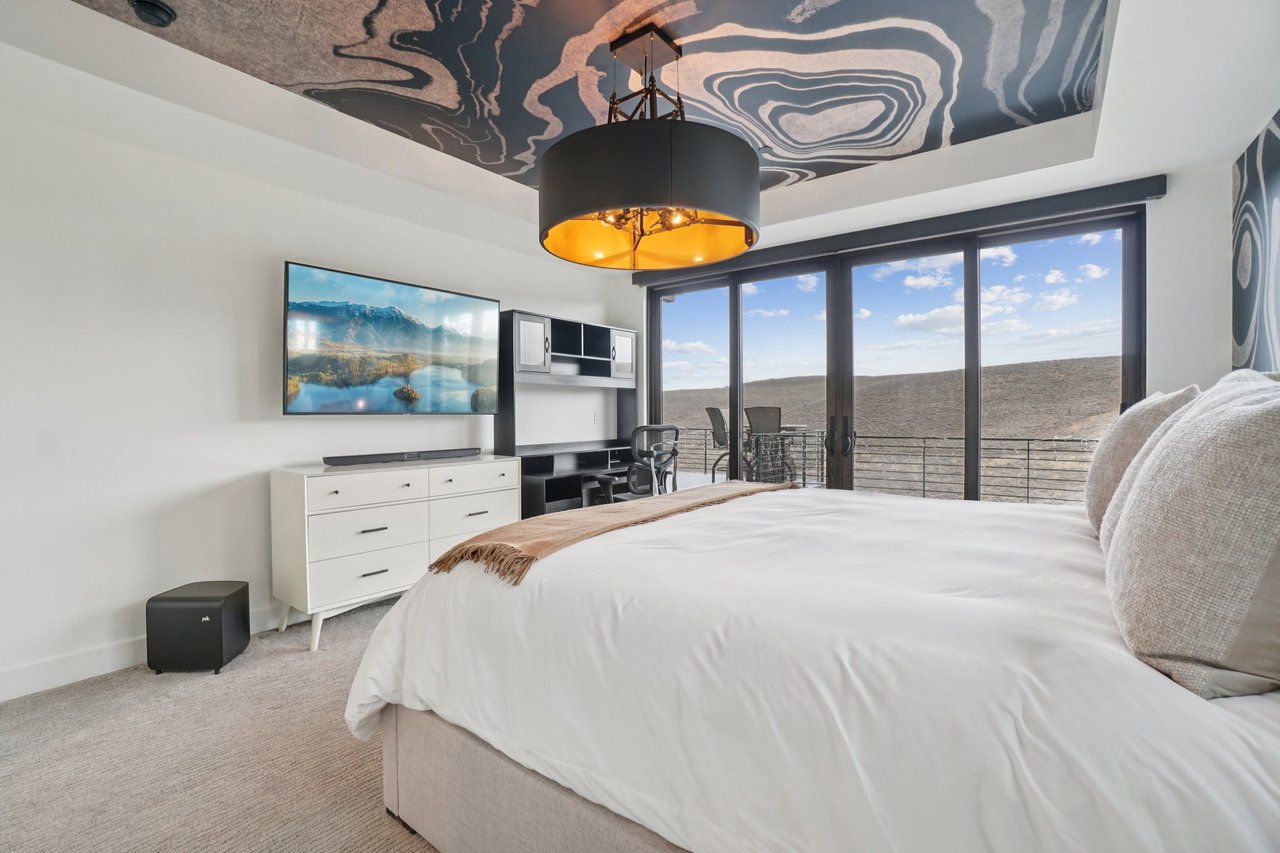6768 Golden Bear Loop