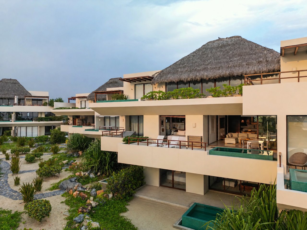 Marea Beachfront Villa G36