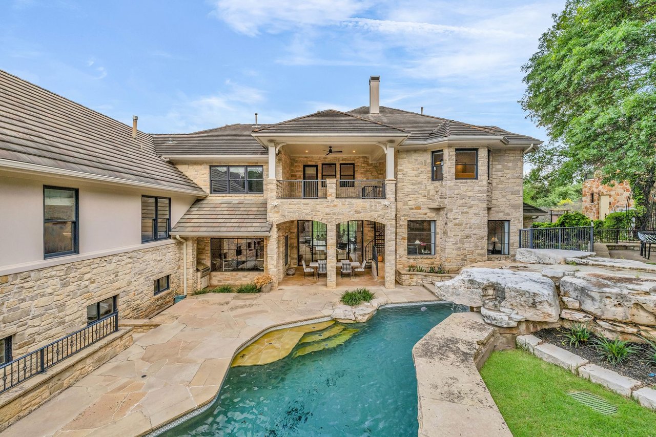 The Summit House