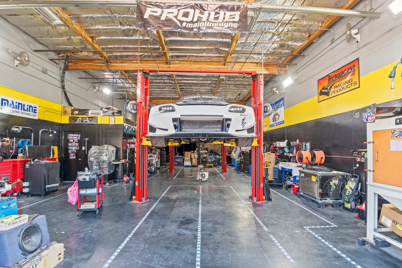 Auto Repair/Industrial Owner User Opportunity