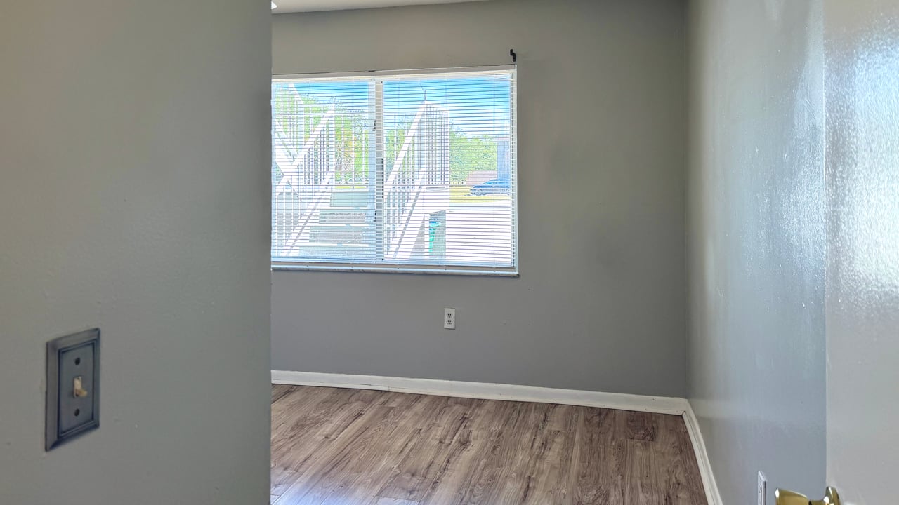 Spacious Ground-Floor Apartment for Lease in Winter Springs