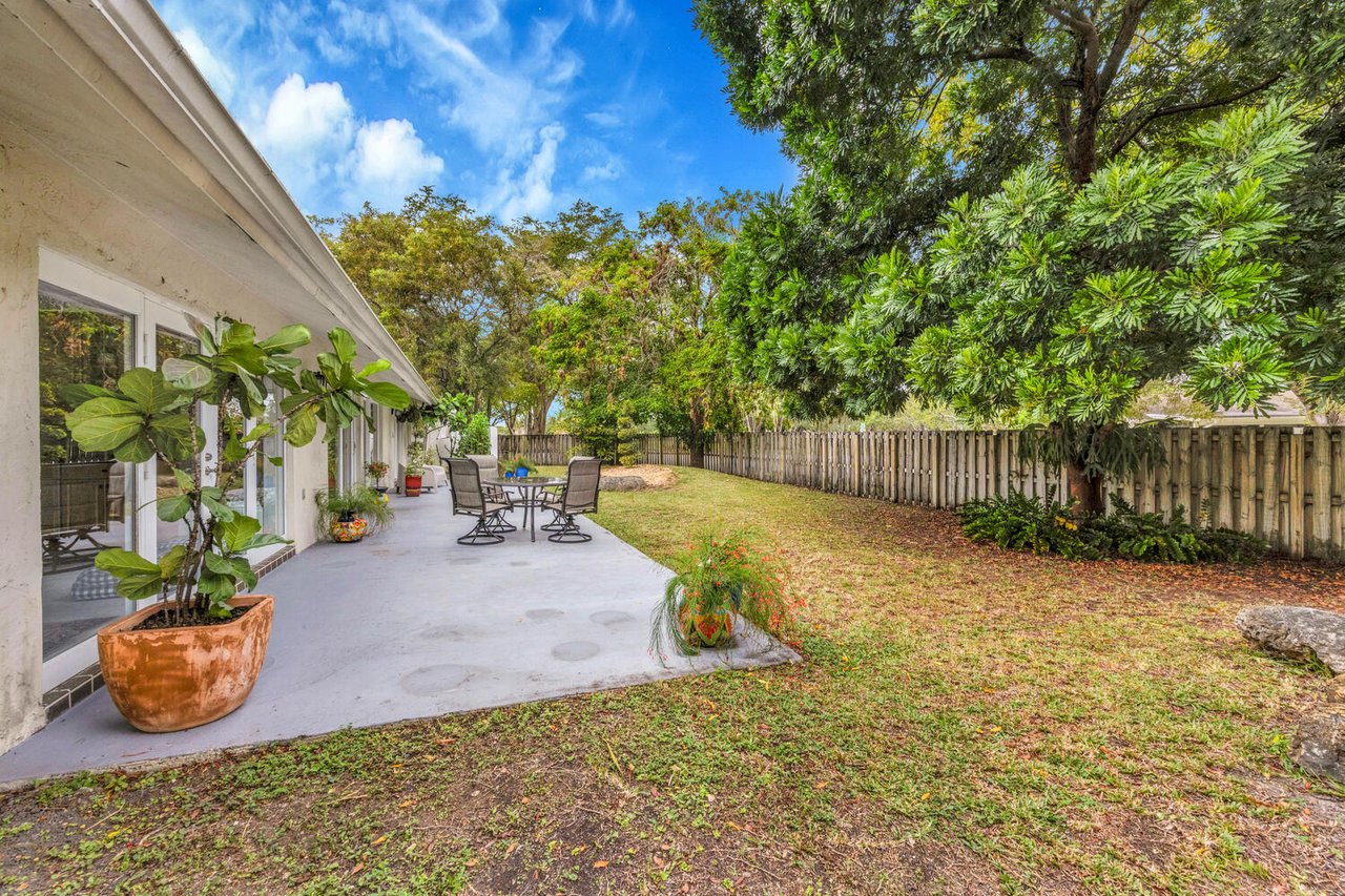 Spacious Living on a Private Cul-de-Sac