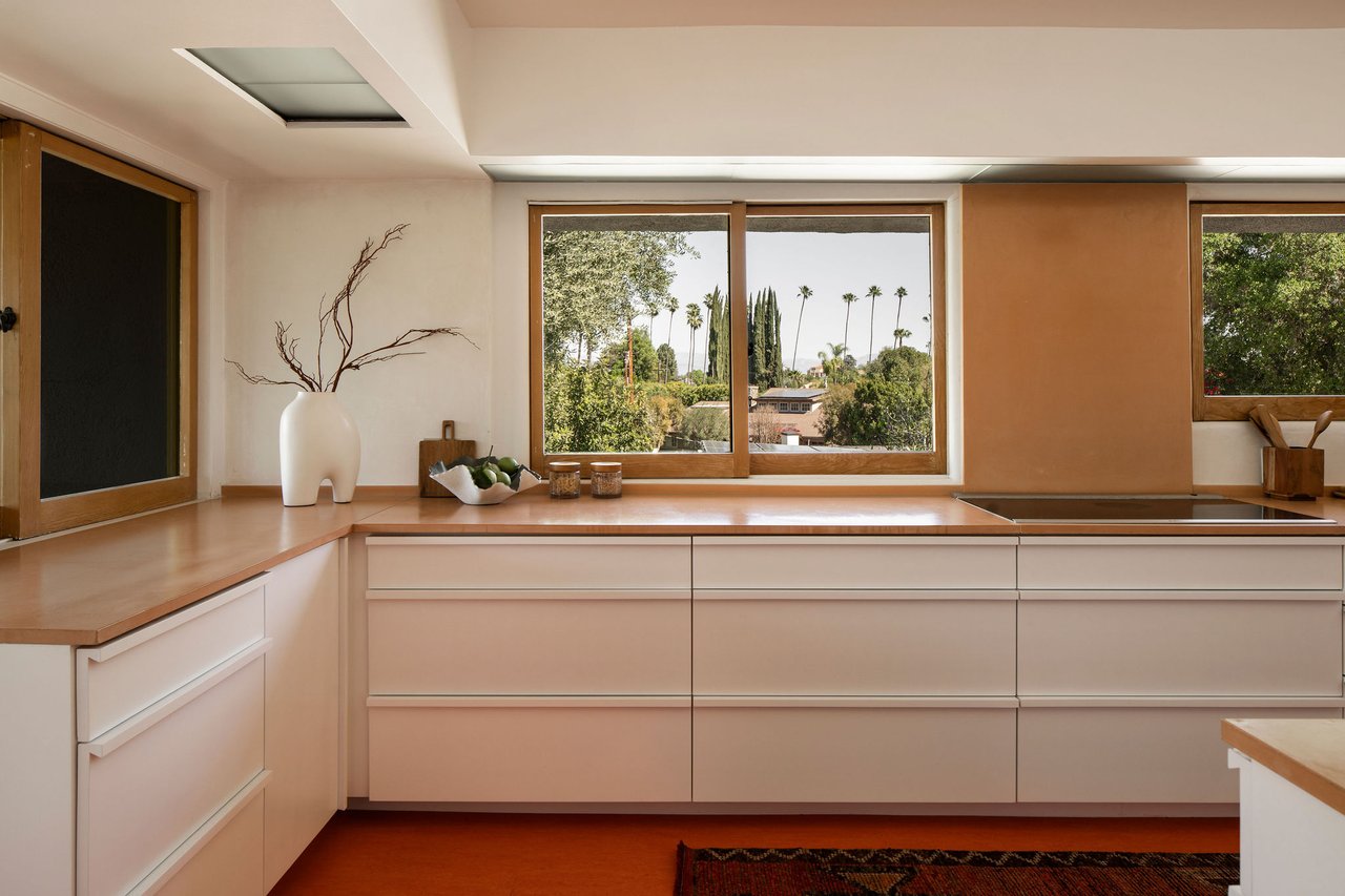 The Van Dekker House, Master architect R. M. Schindler