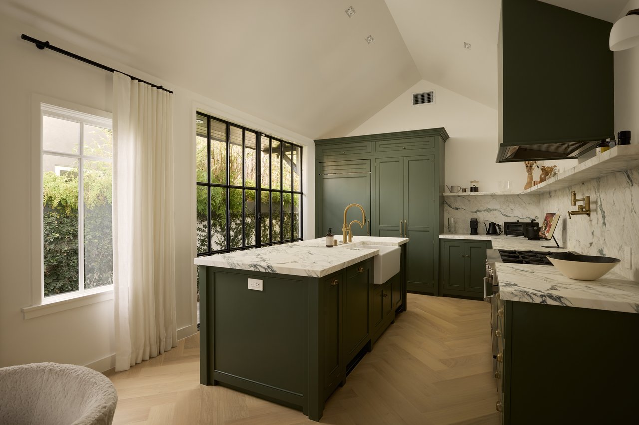 1720 Washington Way, Venice 